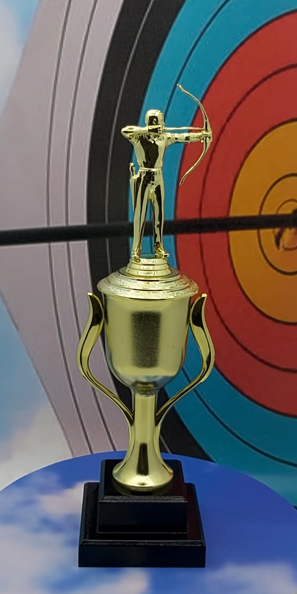 Archer Male Trophy 370mm