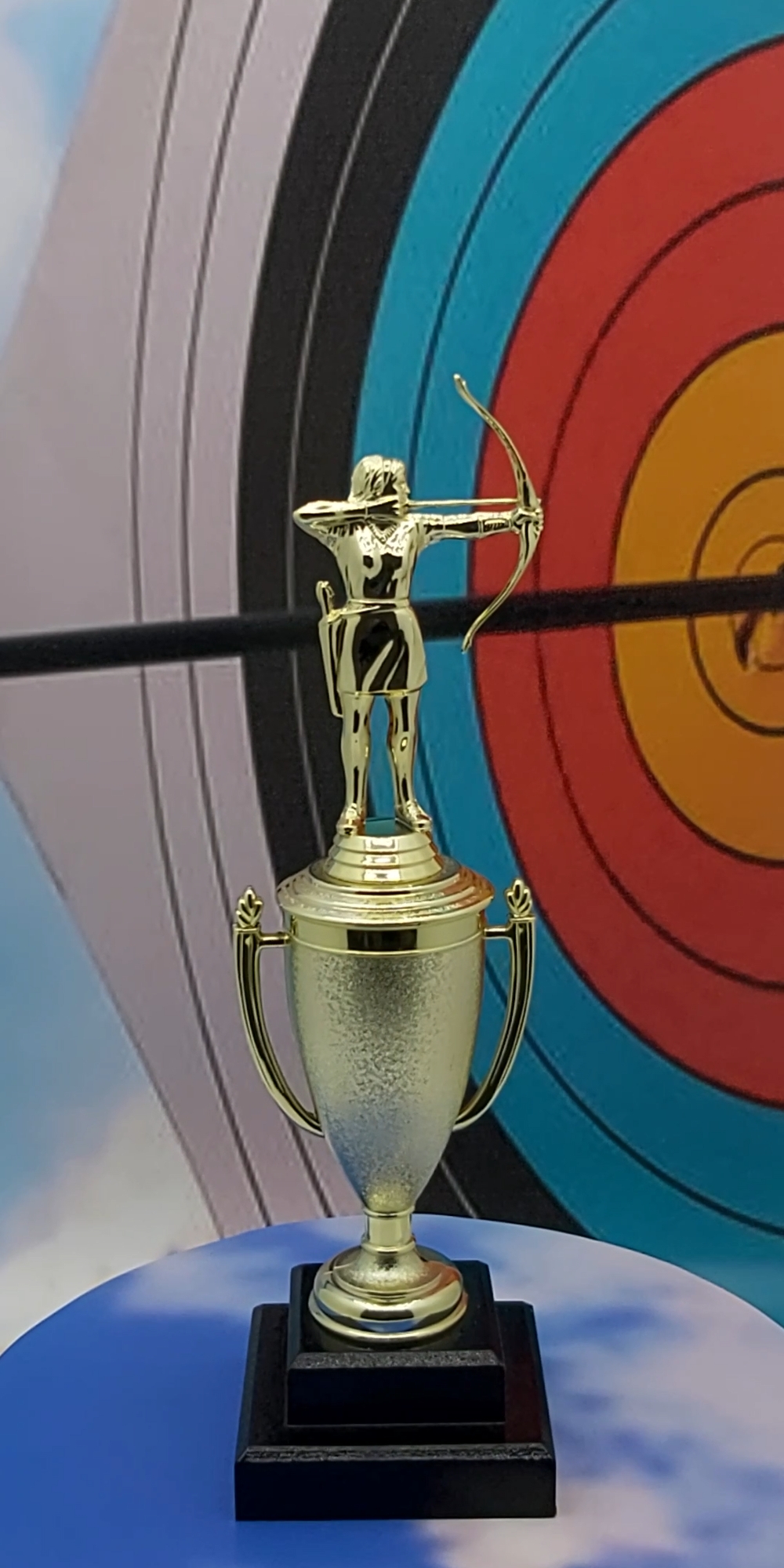 Archer Female Trophy 330mm