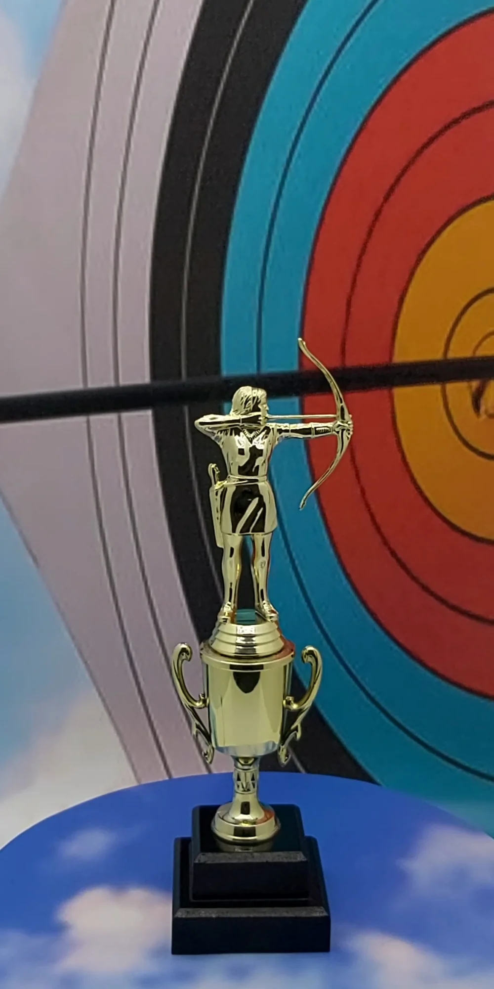 Archer Female Trophy 270mm