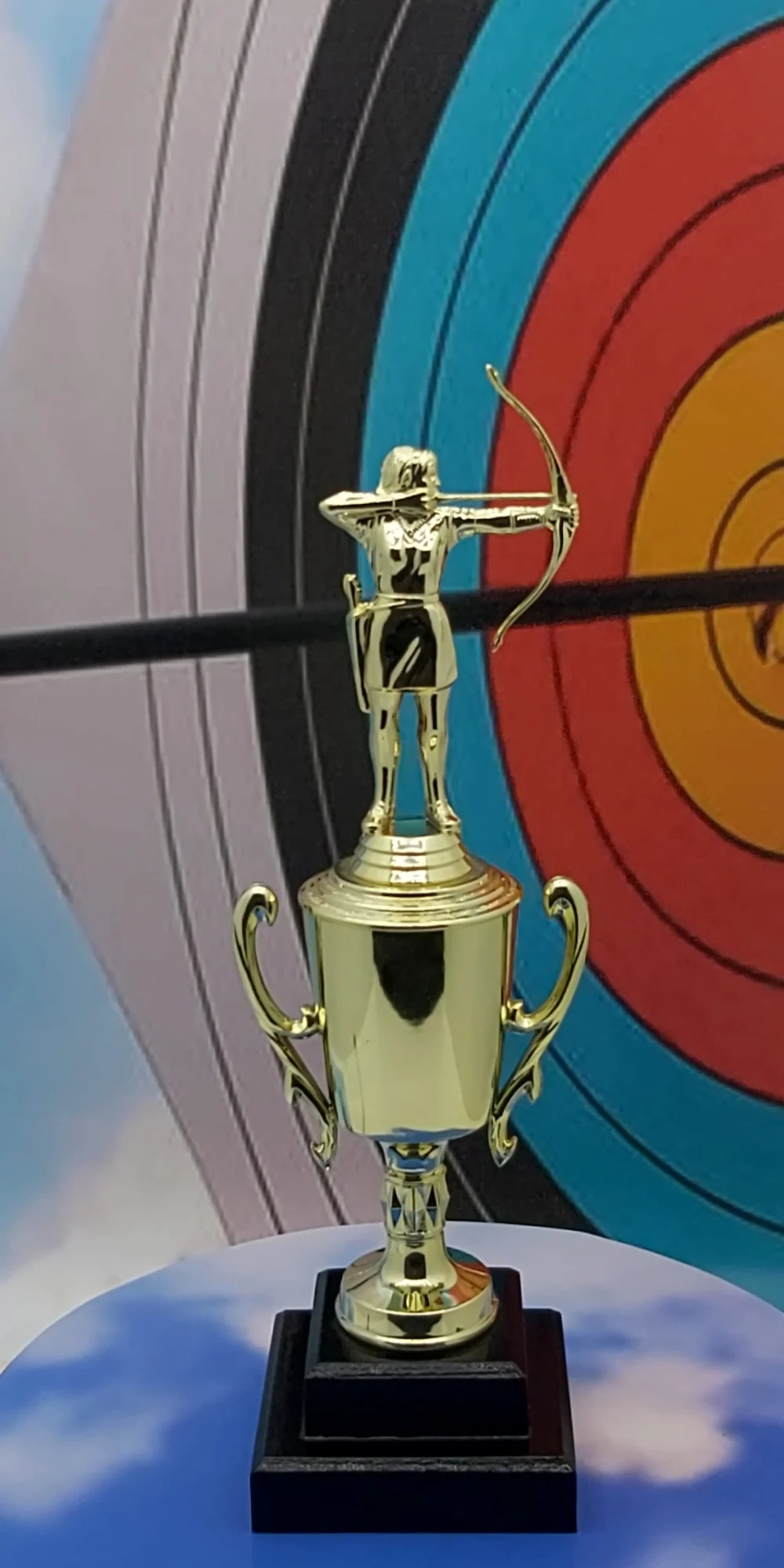 Archer Female Trophy 330mm