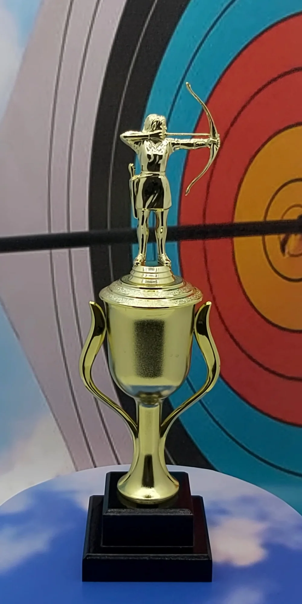Archer Female Trophy 370mm