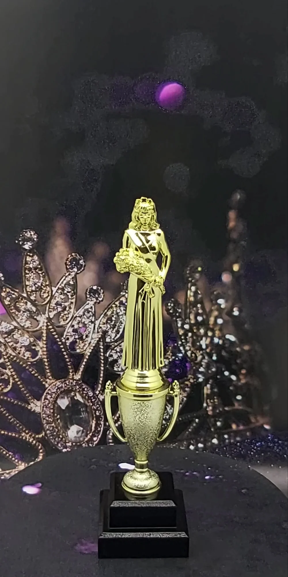 Beauty Queen Trophy 290mm