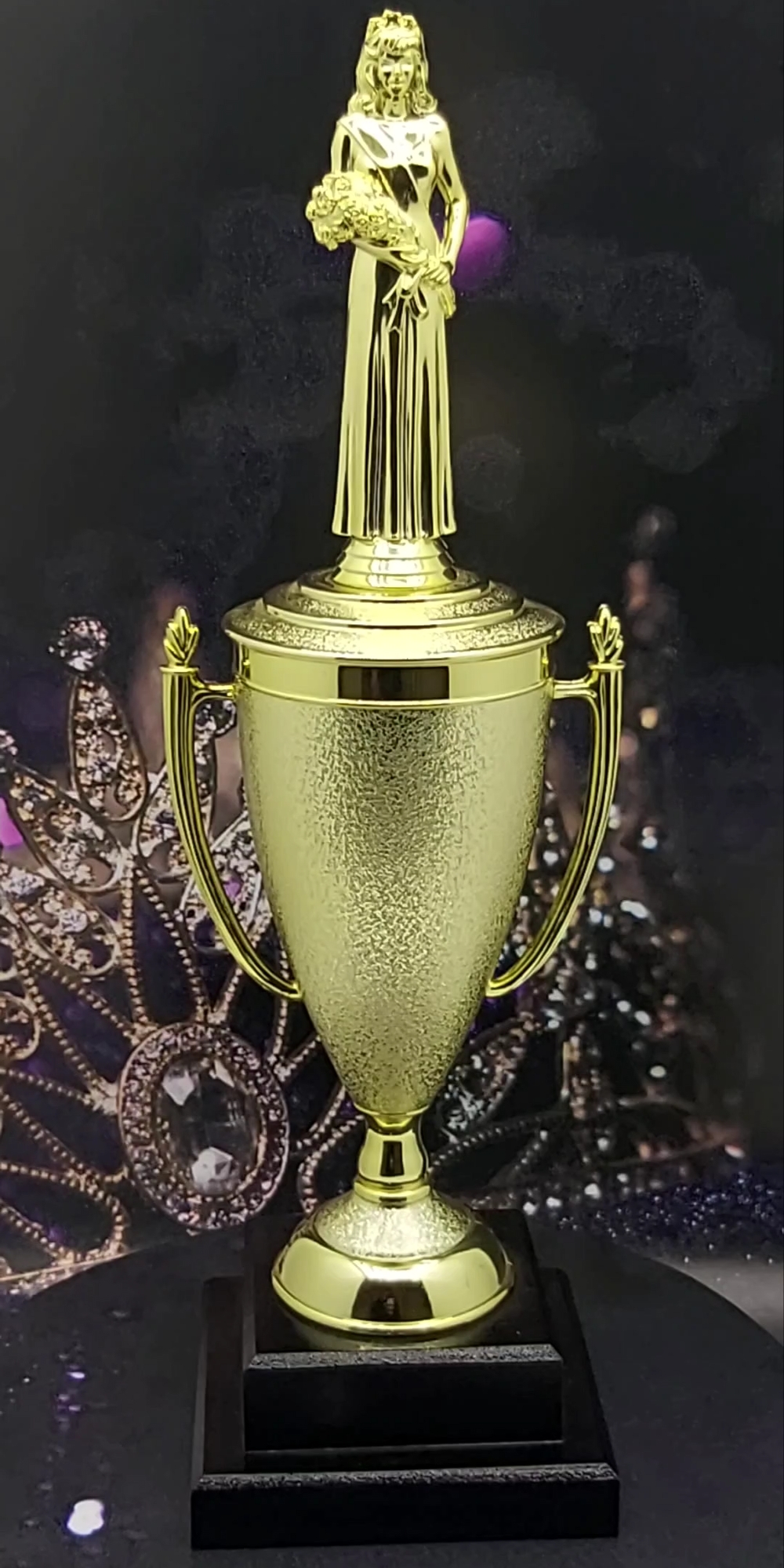 Beauty Queen Trophy 420mm