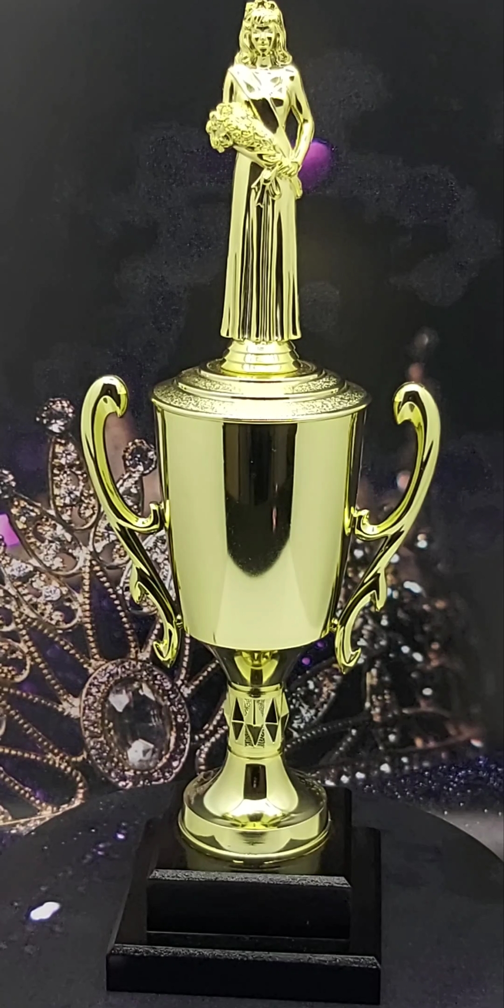 Beauty Queen Trophy 420mm